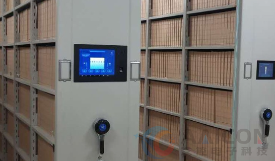 智能储物柜应用嵌入式平板：工业平板电脑的智能助力